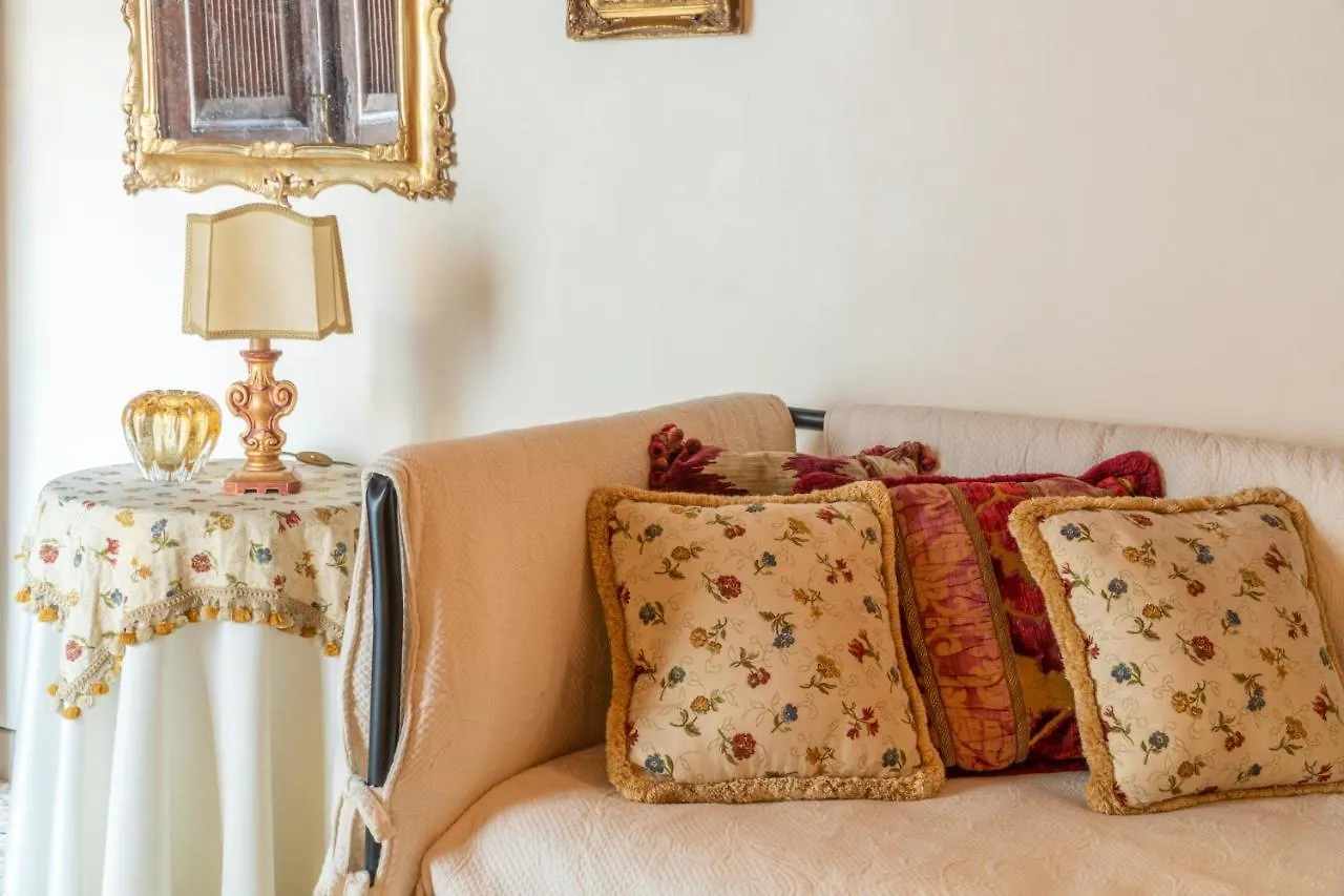 Appartement Garden Mansion With Private Mooring R&R à Venise